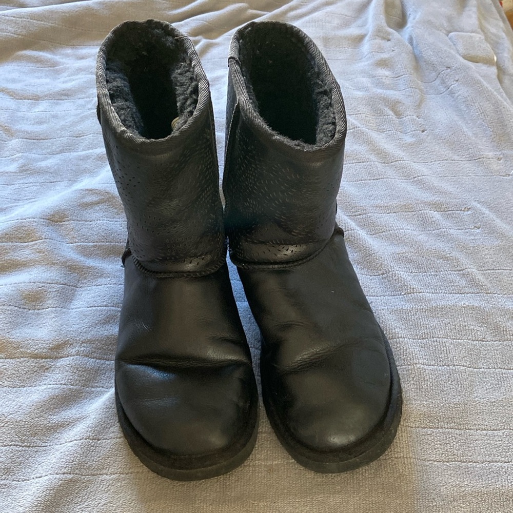 Ugg boots leather